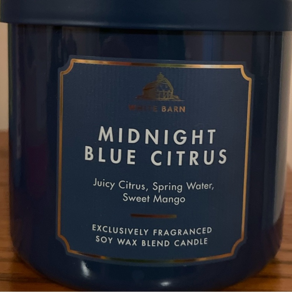White Barn “Midnight Blue Citrus” 3- wick 14.5 oz  Candle -